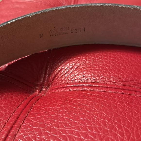 Vintage Anna Klein beige tan leather wide belt with goldtone lion head Sz M - Picture 3 of 9